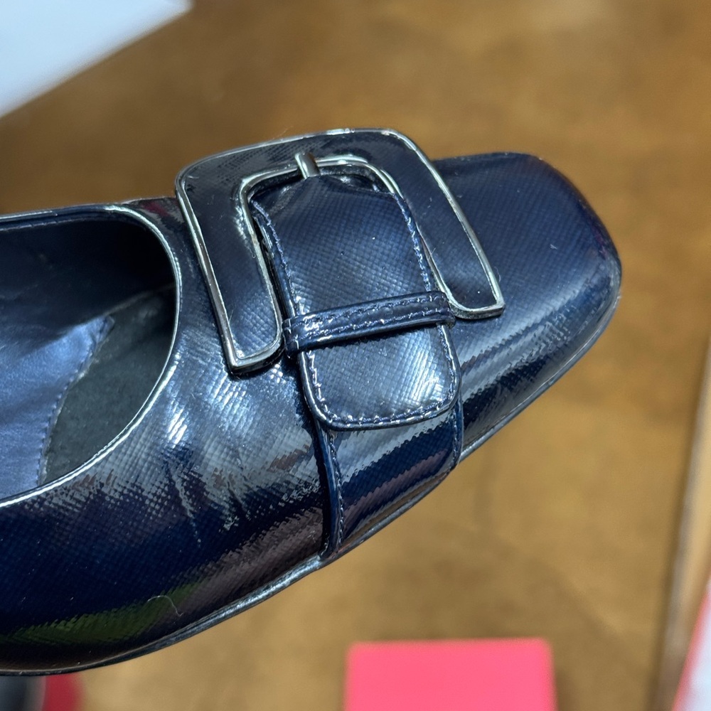 Vaneli Deep Blue Buckle Mid Heel Pumps Size 7.5SS - Picture 11 of 13